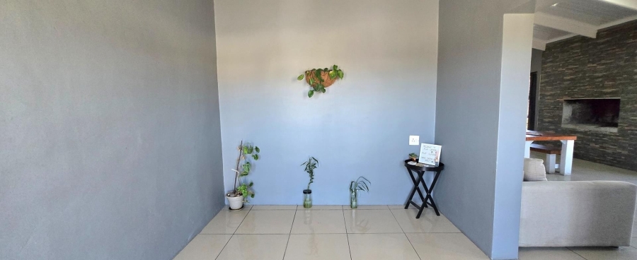 2 Bedroom Property for Sale in Franskraal Western Cape
